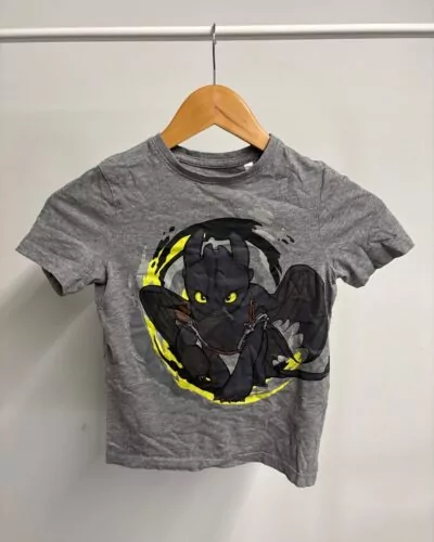 C&A grijs t-shirt · maat 128 cm