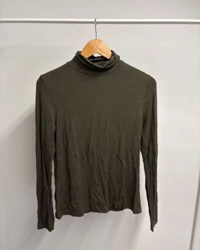 Lola & Liza groen t-shirt · maat M