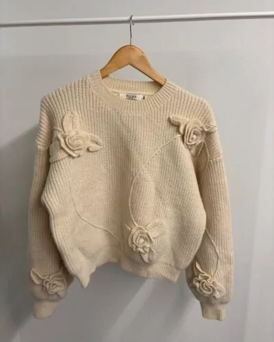 By Clara Paris beig sweater · maat M