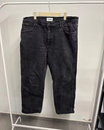 Wrangler grijs broek · maat W38 L30