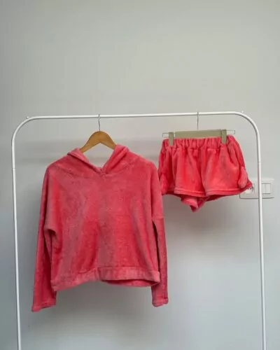 Unknown roze set · maat 13 jaar