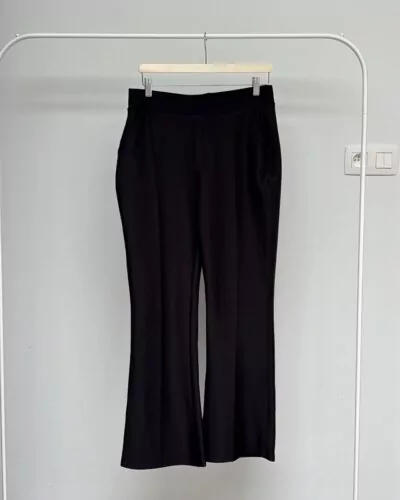 Unknown zwart broek · maat XL