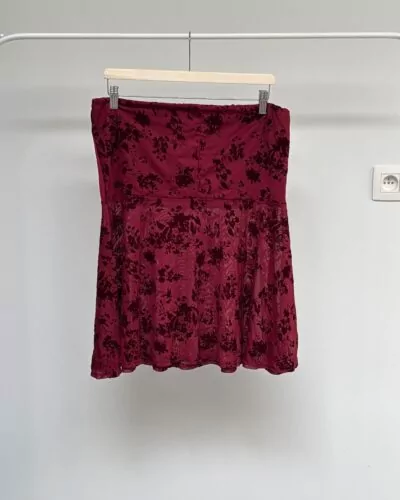 Unknown rood rok · maat M