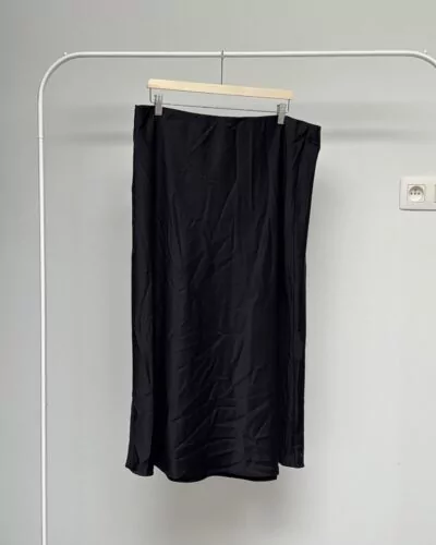 H&M zwart rok · maat XL