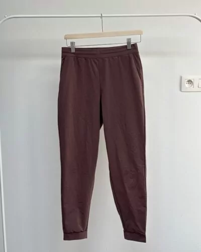 UNIQLO bruin sportbroek · maat S