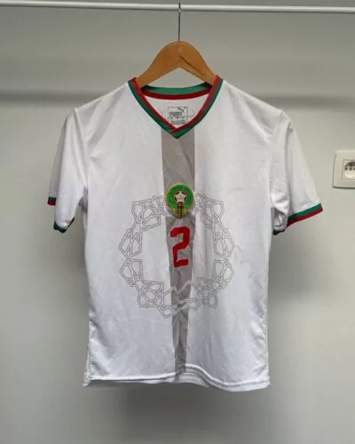 Puma wit voetbalshirt · maat L