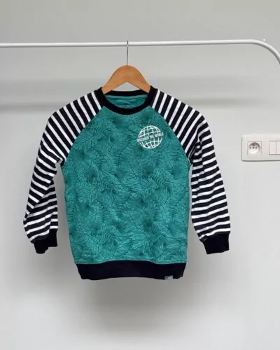 WE blauw trui · maat 146 cm